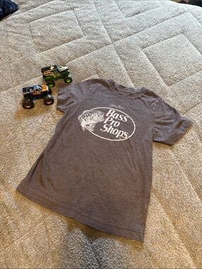 Bass Pro Shops Kids' Brown Heather Tee with White Logo